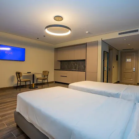 Mozart Hotel 4*